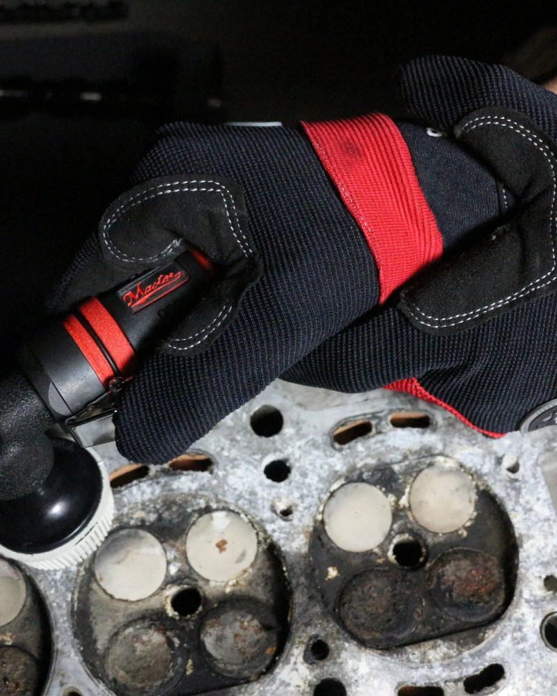 Low Profile Angle Palm Mini 2"  Right Angle Roloc Sander, 16500 Rpm